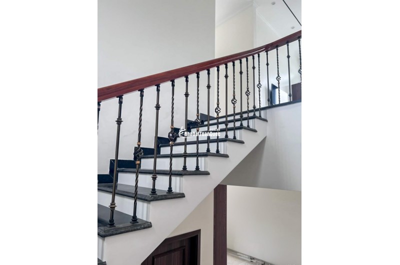 Tôi cho thuê nhà mới, hai cửa đi,vỉa hè, 112m2- 5T, Chùa Láng_46 Tr